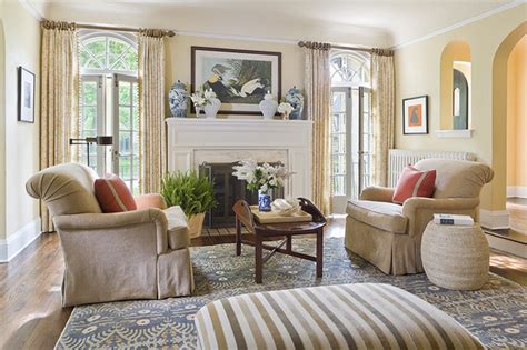 English Colonial Traditional Living Room Minneapolis By Lucy