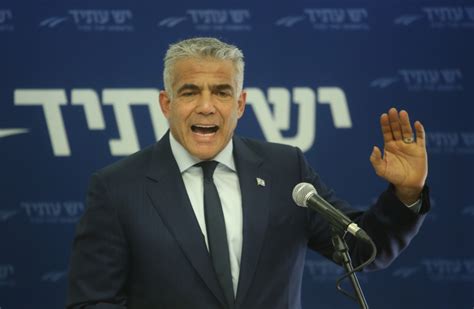 Born 5 november 1963) is an israeli politician and former journalist serving as chairman of the yesh atid party and opposition leader in the knesset. Yesh Atid chairman Yair Lapid