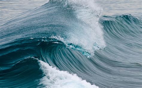 Moving Waves Wallpaper Images