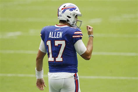 Josh Allen continues to silence critics with performance in Week 2