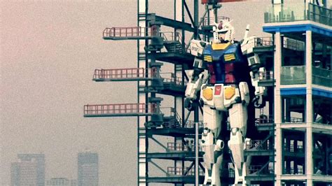 Japans Full Size Gundam Performs Motion Test Stranger
