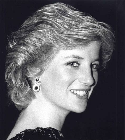 A Vida Da Princesa Diana Em 10 Datas Internacional Estadão