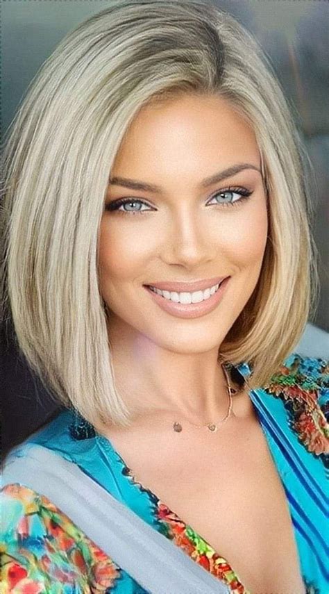 outstanding short hairstyles for ladies with amazing blondes hair coloring styling for fall 2023