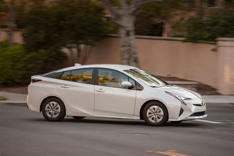 2016 Toyota Prius Two Eco At 56 Mpg This Midrange Hybrid Is Worth A