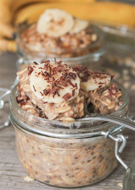 How to make overnight oats taste better with these simple breakfast ideas, including easy overnight oats recipes you'll love. 15 Recipes For Overnight Oats To Start Your Day With