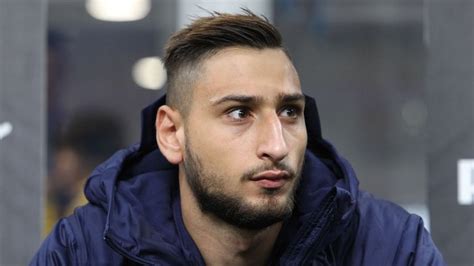 Born 25 february 1999) is an italian professional footballer who plays as a goalkeeper for serie a club milan also as. Gianluigi Donnarumma denies being pressured into signing ...