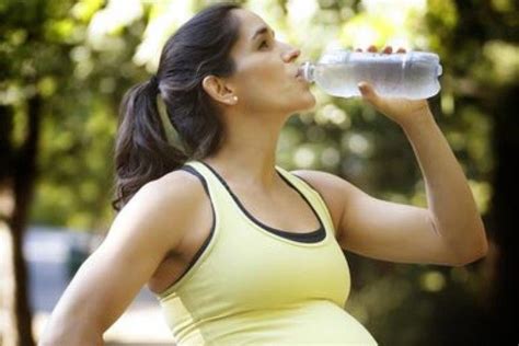 Ocho consejos para afrontar el calor durante el embarazo bebés