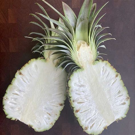 Where To Buy White Pineapple On Kauai Your Ultimate Guide Fruit Faves