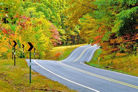 Fall Color Bedecks States Scenic Byways