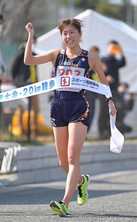 Nov 12, 2020 · 50キロ競歩は1932年ロサンゼルス大会から開始。20キロ競歩は1956年メルボルン五輪で初採用された。これまで日本における注目度は決して高くなかったが、リオデジャネイロ五輪で荒井広宙が銅メダルを獲得。tokyo 2020（東京五輪）でも日本勢のメダル獲得が有力視される。 東京五輪女子競歩代表対決は藤井に軍配 岡田の7連覇を阻止 ...