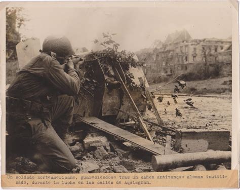 Fotografía De Agencia Segunda Guerra Mundial Soldado Americano En Aquisgran Battle For Aache