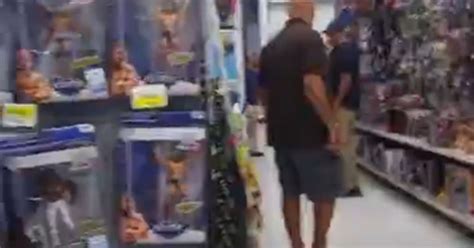 Watch As Furious Father Accuses Perv Shopper Of Snapping Upskirt Pictures Of His Babe In