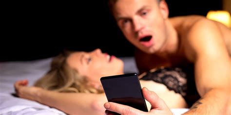 Viciado em pornografia Tenha cuidado pela sua saúde sexual Medz