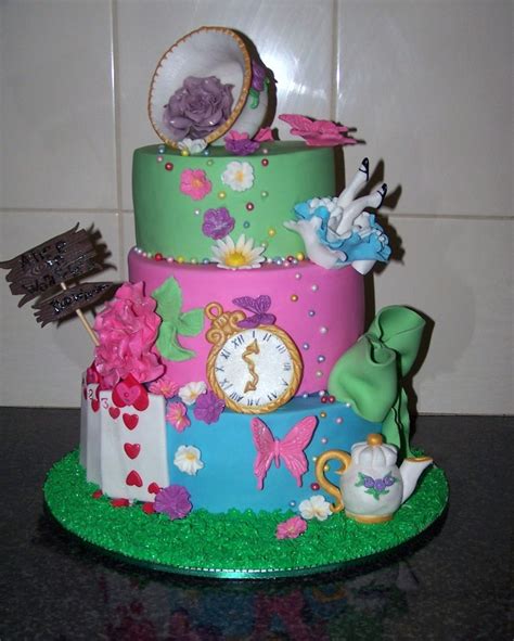 Alice In Wonderland Cakes