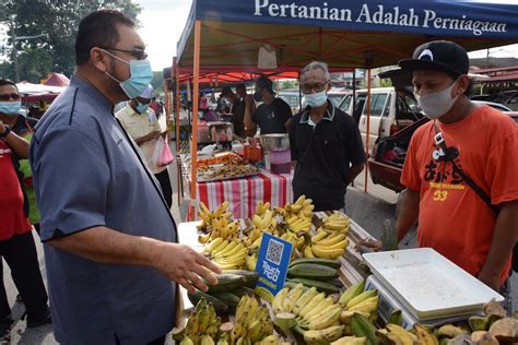 Penang pasar malam travelers' reviews, business hours, introduction, open hours. Pasca PKP; pasar malam Rabu di Balik Pulau yang dirindui ...
