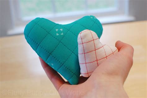 Fluffy Puppy Quilt Works Heart Shaped Pincushion Tutorial And Pdf Pattern