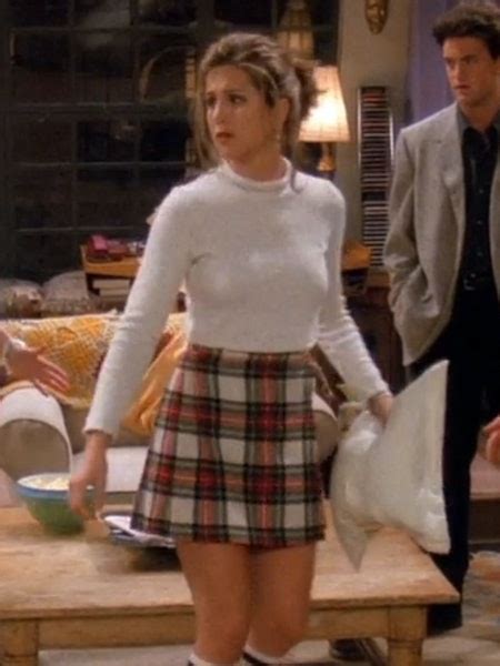 rachel green s outfits from friends ranked from worst to best