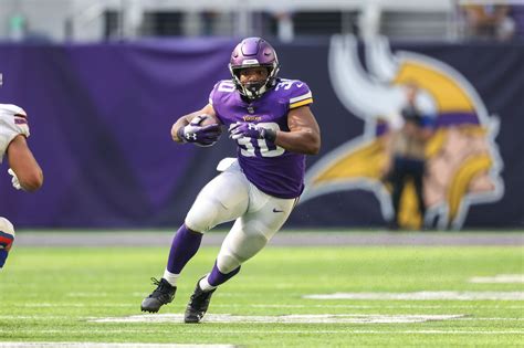 Insider Reveals How Vikings Will Optimize Cj Ham Zone Coverage