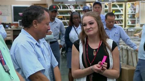 Teen Reunites With Postal Worker Who Saved Her From Sex Trafficking Cnn