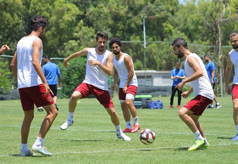 Lig'de kalmayı garantileyen aydeniz et balıkesirspor teknik direktörü yusuf şimşek, kalan maçlarda altyapıdan. Hatayspor, Balıkesirspor maçının hazırlıklarını tamamladı ...