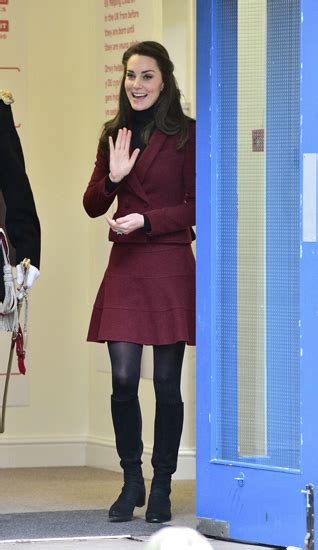 Kate Middleton Con Quella Gonnellina Corta La Svolta Sexy è Completa Guarda Le Foto People