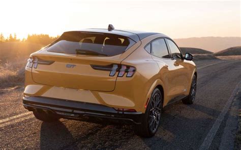 Ford Mustang Mach E Gt 2021 Suv Drive
