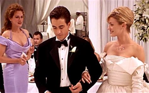 The film stars julia roberts, dermot mulroney. My Best Friend's Wedding | Cameron Diaz Wedding Dress ...