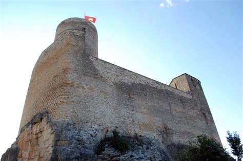 Castell de mur és un municipi de la comarca del pallars jussà. Castell de Mur (Pallars Jussà - Lleida) | femturisme