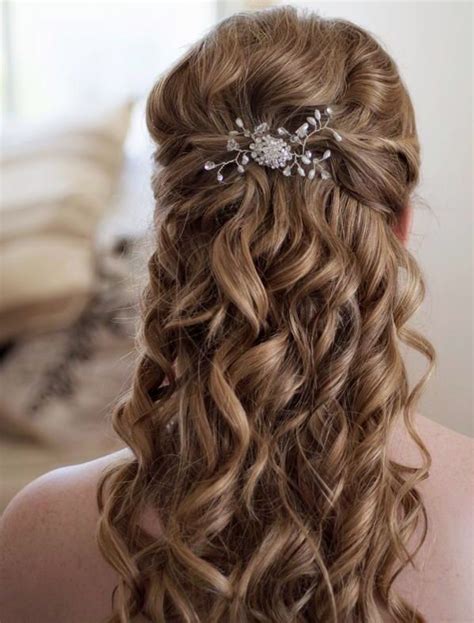 If you have long locks, show them off with ringlets and a deep side part. Perfection | Long hair styles, Hair styles, Elegant ...