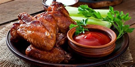 Satu yang cukup populer adalah ingkung mbah cempluk. Coba Resep Ayam Kalasan Khas Jogja Ala Restoran yang Sehat ...