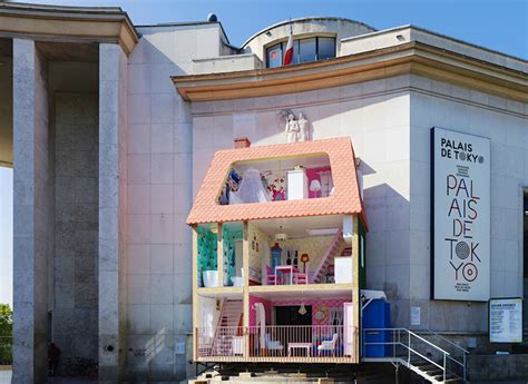 Japanese Artist Transforms Paris Museum Into Giant Dolls House