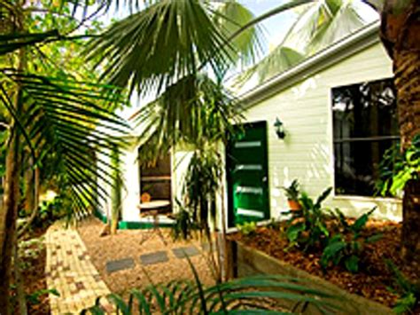 Cabins is an unincorporated community on the north fork south branch potomac river in grant county, west virginia, united states. Mountain Camping near Brisbane, Queensland
