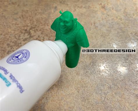Shrek Pooping Toothpaste Topper Con TapÓn Gratis Shrek Meme Etsy México