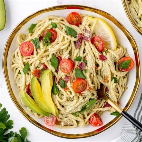 Easy Creamy Avocado Pasta Sauce Avocado Alfredo Sauce