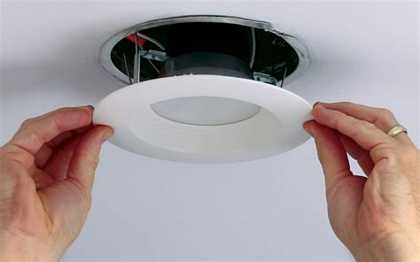 How To Change Recessed Light Bulb With Cover