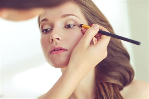 How To Make Your Makeup Last All Day Beautyfrizz
