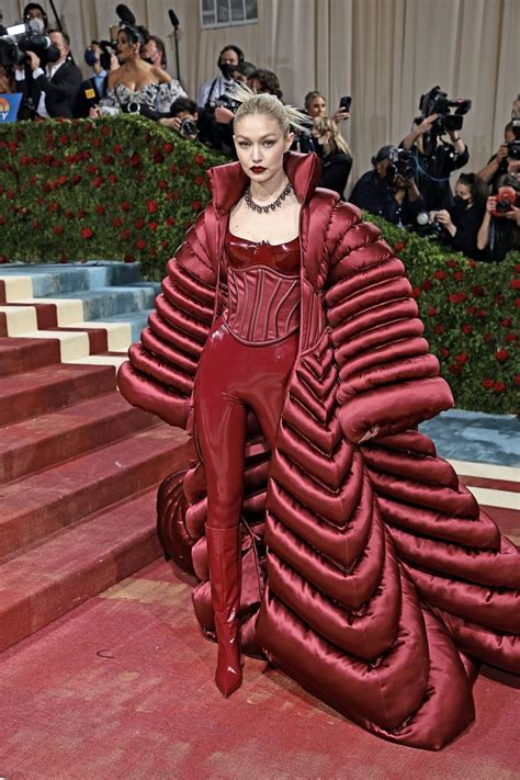 The Best Dressed Celebrities At The 2022 Met Gala In 2022 Gigi Hadid Outfits Fashion Nice