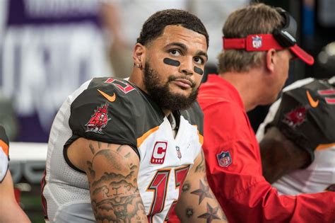 Mike Evans Net Worth 2024 Contract Earnings Height And Age