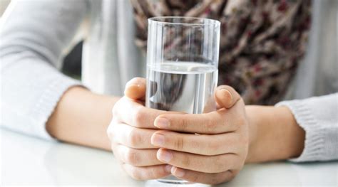 Manfaat Minum Air Hangat Pagi Hari Setelah Bangun Tidur