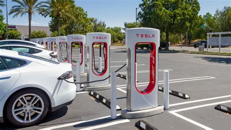 Tesla To Share Its Charging Network🔌