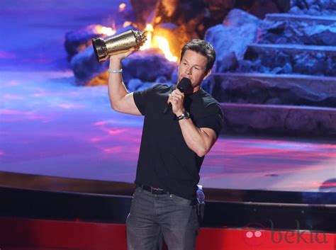 Mark Wahlberg Recibe Su Premio En Los Mtv Movie Awards 2014 Mtv Movie