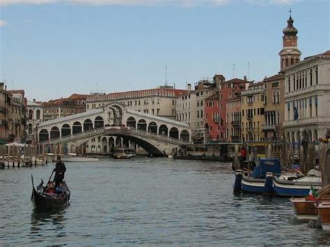 All'interno è presente una sala convegno con ristorante e pizzeria e menù convenzionati sia di carne. Benessere del Personale: Elenco Foresterie militari ...