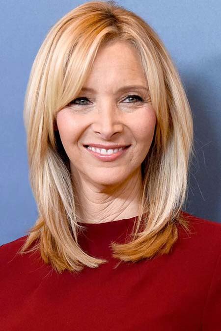 She plays the role of phoebe buffay and her twin sister, ursula, on friends. American actress Lisa Kudrow Long-Time Married life with ...