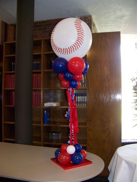 baseball balloon topiary centerpieces cumpleaños tematicos pinterest béisbol cumple y fiestas