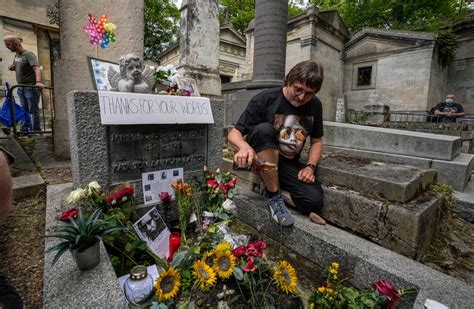 50 Years After His Death Fans Honor Jim Morrison In Paris
