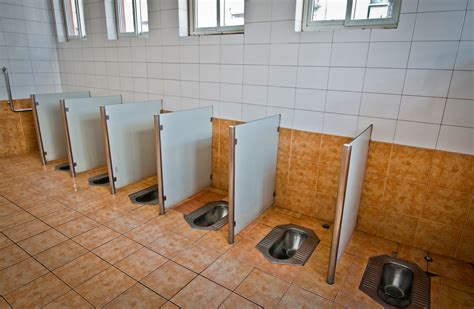 Общественные туалеты китая 90 фото