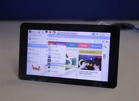 Raspberry Pi Now Has An Official Touchscreen Display
