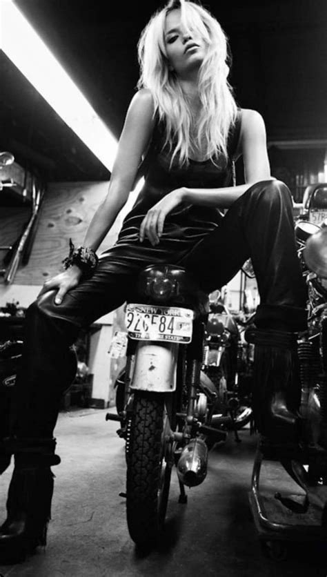 Girls On Motorcycles Pics And Comments Page 534 Triumph Rat Motorcycle Forums