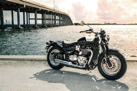 Buy speedmaster triumph motorcycles & scooters and get the best deals at the lowest prices on ebay! 2018 Triumph Bonneville Speedmaster Unveiled | 13 Fast Facts