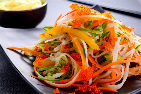 I used to cut up crab sticks with a knife and shred them, but i wanted to shred them easier, faster and neater! Japanese Kani Salad